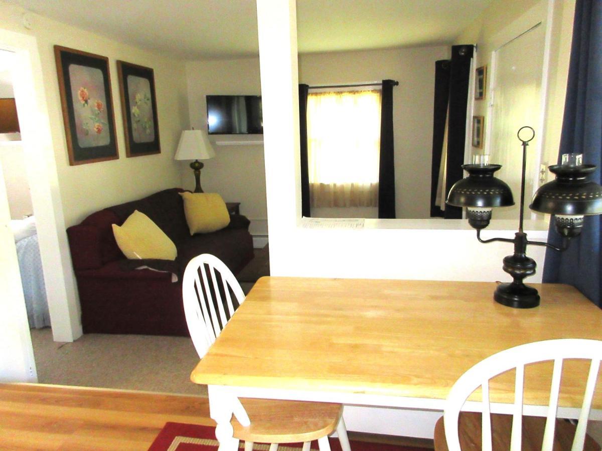 Mcgregor Inn Motel Wilton Екстериор снимка